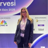 Elif Kolas Email