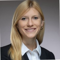 Verena Kurth Email