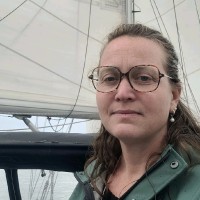 Sara van der Lugt Email