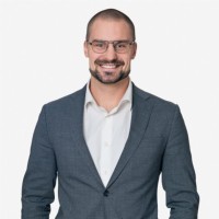 Adrian Granat Email