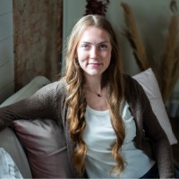 Load Secure Employee Abbi Landers's profile photo