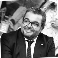 Crown Consulting, Inc. Employee Farzan Masrour's profile photo