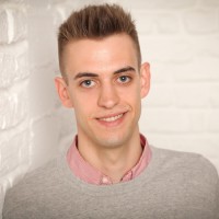 Tobias Wiebesiek Email