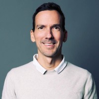 momox Employee Adam Maschek's profile photo