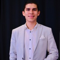 Daniel Esquivel Email