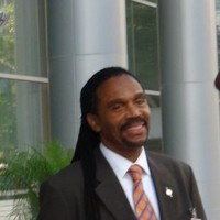 Wallace Custis Email