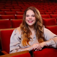 Lauren Umbdenstock Email & Phone Number