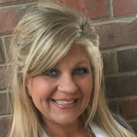 Regal Realty Group Employee Vicki Hertel's profile photo
