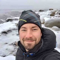 Niklas Engström Email