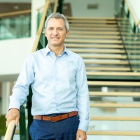 Stephane Lucas Email