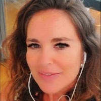 Fernanda Pereira Email