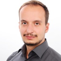 Jan Holzäpfel Email