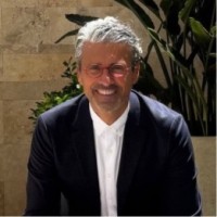 Murat Dernek Email