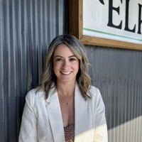 Explore Elk Grove Employee Michelle Mohsenzadegan's profile photo