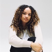 Chloe Leota Email