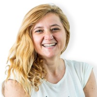 Elisabetta Colamartino Email