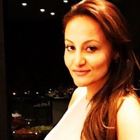 Dentist Employee Maryam Farshid's profile photo