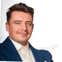 Tesla Employee Maximilian Schneider's profile photo