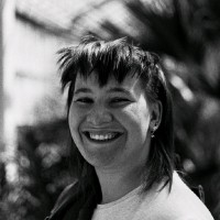 Nele de Decker Email