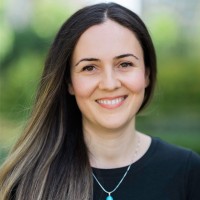 Nadia Nosrati Email