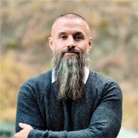Sandro Ferrari Email