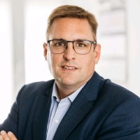 Axel Saueressig Email