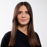 Julia Bres Email