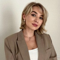 Yulia Costa Email