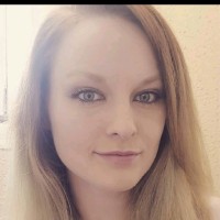 Kim Loerop Email & Phone Number