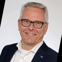 Arjan van Leeuwen Email