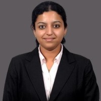 E-mail e número de telefone de Kavya Ramanathan