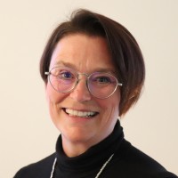 Celine Constantin Email