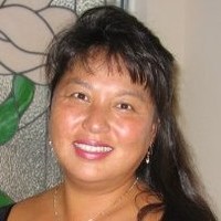 Select Staff Employee Suni Hiller's profile photo