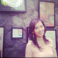 Bank Mutiara Employee Dina Parulian's profile photo