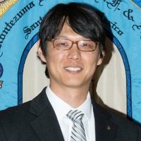 Jee Hwang