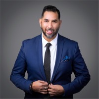 IG Wealth Management Employee Vineet Puri's profile photo