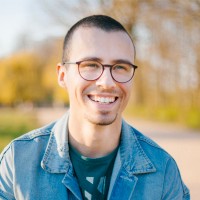 Adrian Hofmann Email