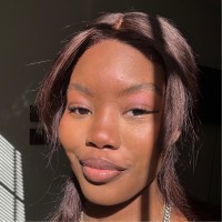 Interface Properties Employee Jada Jackson's profile photo