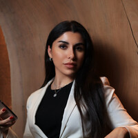 Lara Aoun Email