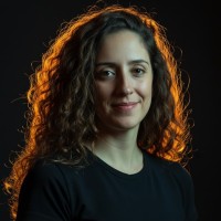 Gabriela Magalhães Lopes Email & Phone Number