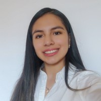 Vibe Adventures Employee Yara Hernández's profile photo