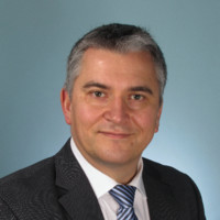 Holger Maier Email