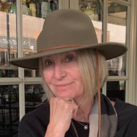 Karen Bendinelli Email & Phone Number