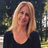 Danielle Cummins Email & Phone Number