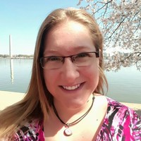 Tiny Jewel Box Employee Robin Hollinger's profile photo
