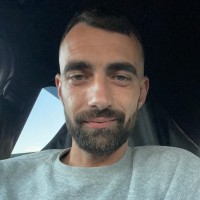 Daniel Gilbert Email