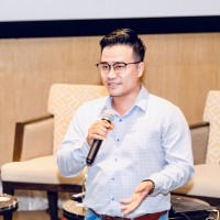 Hien Vo Email & Phone Number