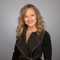 Easton Select Group Employee Julia Hernandez's profile photo