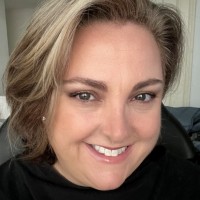 Melanie Lindquist Email & Phone Number