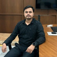 Gradding Employee Deepak Vaishnav's profile photo